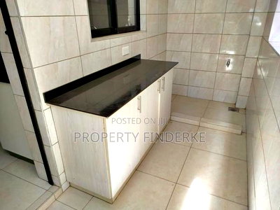 3bdrm Apartment in Gateway Mall Area for sale - Image 14
