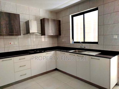 3bdrm Apartment in Gateway Mall Area for sale - Image 5