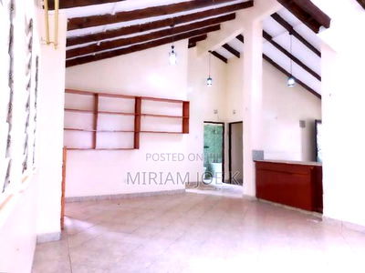 4bdrm Bungalow in Ngoingwa, Thika for rent - Image 4