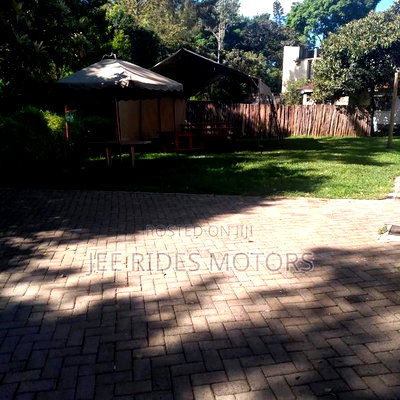 Furnished 6bdrm Townhouse/Terrace in James Gichuru, Nairobi Central - Image 2