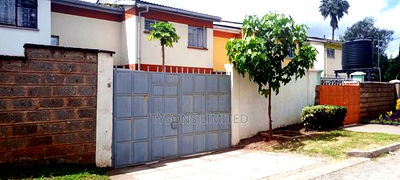 4bdrm Maisonette in Rubia Estate for sale - Image 1