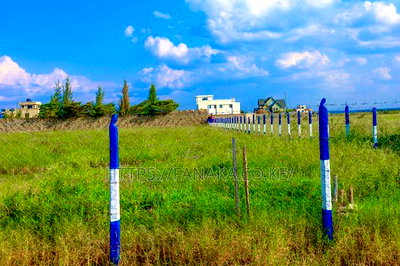 Avenue Court , 1/8th Acre in Kamakis - Image 1