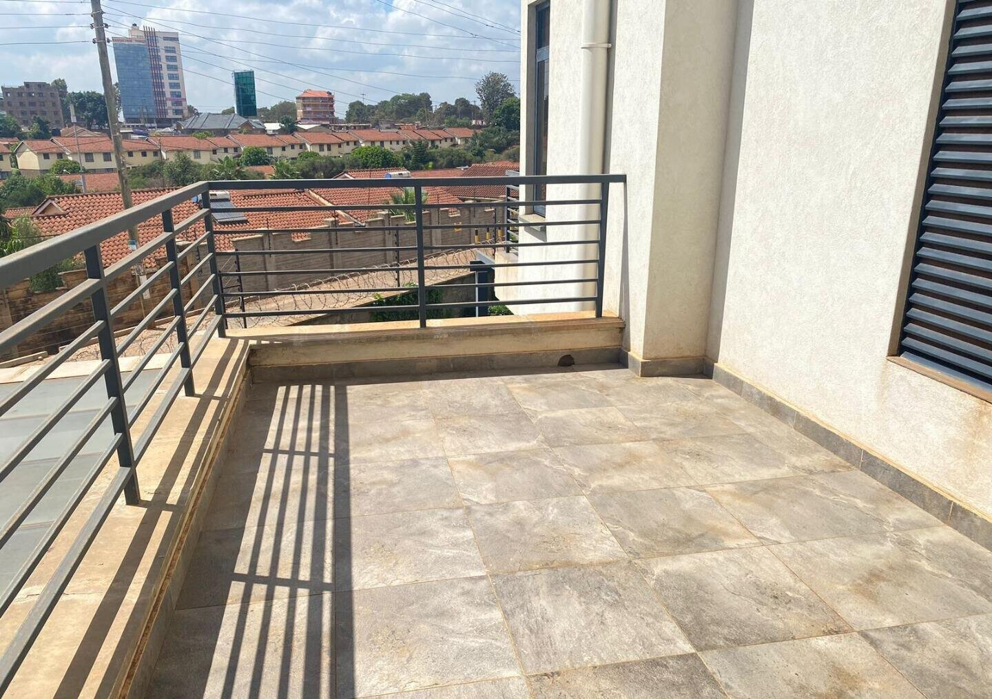 4-Ensuite Townhouse with Pool & Rooftop Terrace - Loresho
