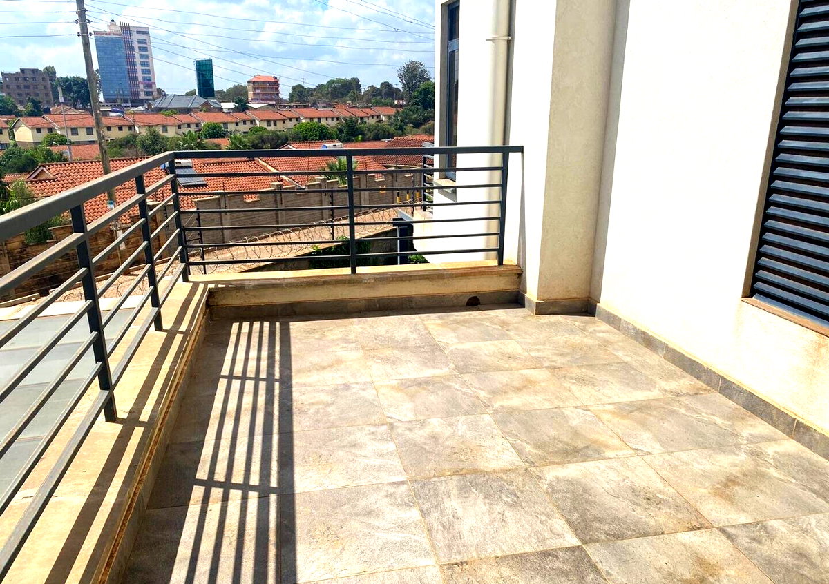 4-Ensuite Townhouse with Pool & Rooftop Terrace - Loresho