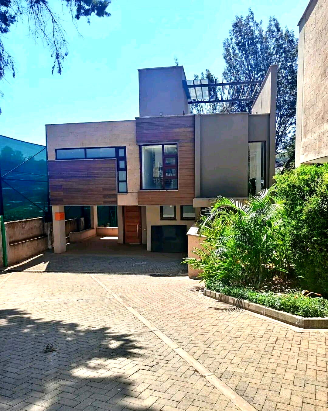 3-Level 5-Ensuite Villa in Gated Community of 12 - Lavington