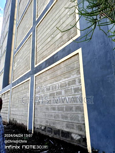 2bdrm Block of Flats in Kamakis Estate for sale - Image 3