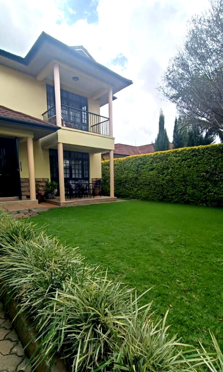 4BR Townhouse with Private Garden & Pool Access - Loresho
