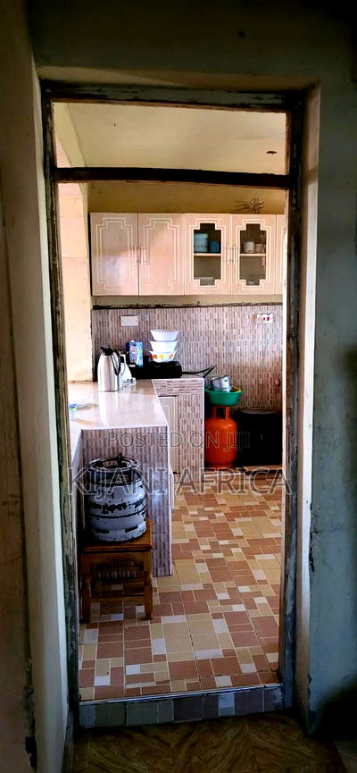 6bdrm Maisonette in Joska for rent - Image 5