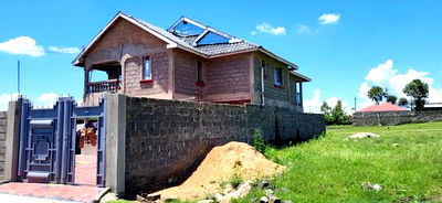 6bdrm Maisonette in Joska for rent - Image 2