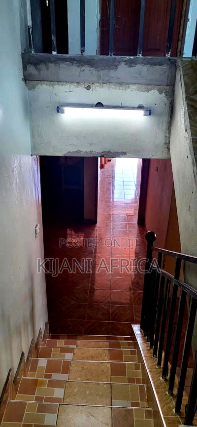 6bdrm Maisonette in Joska for rent - Image 7