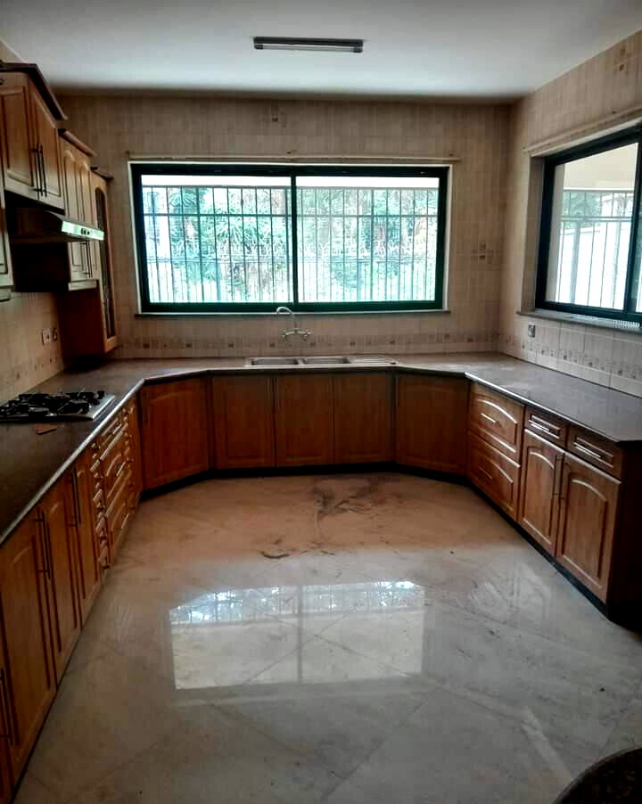 4BR Villa with Pool & Rooftop Terrace - Brookside, Westlands