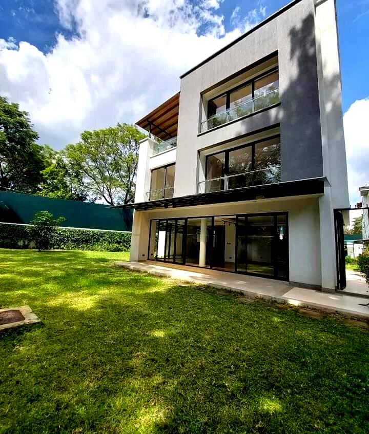 Brand New Corner Townhouse with Biggest Garden - Lavington Mall Area