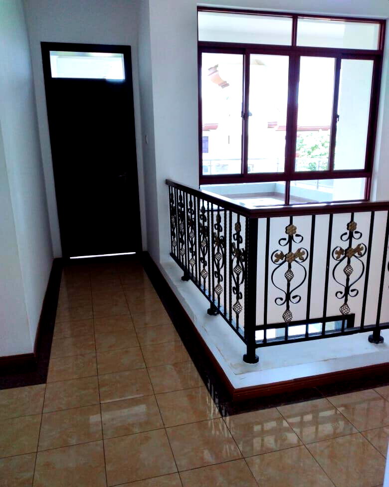5-Ensuite Villa with Attic Office & Fireplace – Karen Gated Community