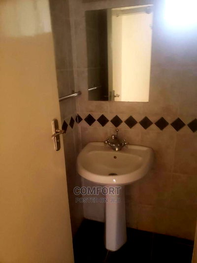 3bdrm Apartment in Kilimani for rent - Image 12