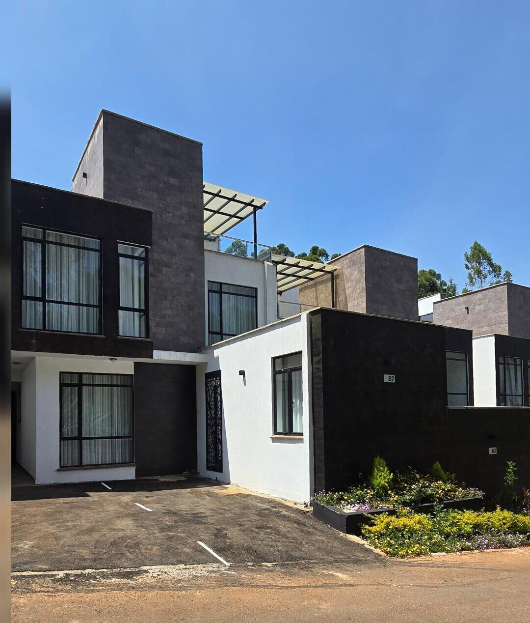 5BR Townhouse with Pool & Clubhouse - Kitisuru, Nairobi