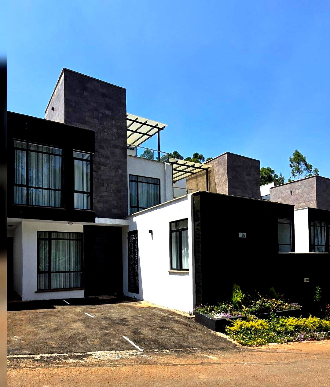 5BR Townhouse with Pool & Clubhouse - Kitisuru, Nairobi