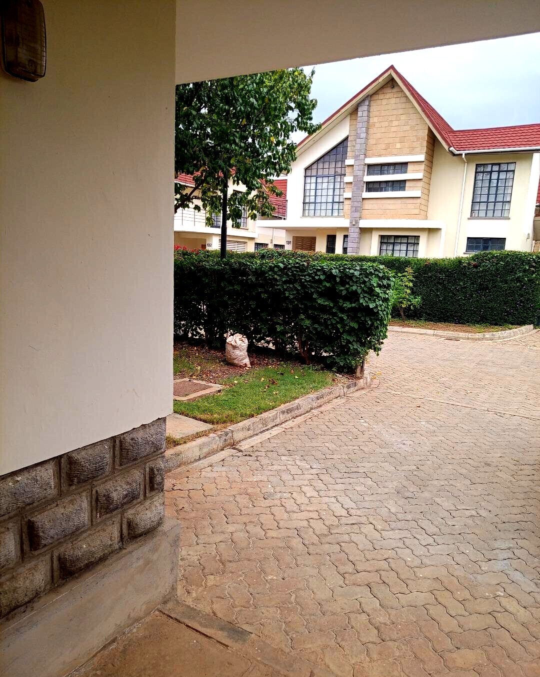 4BR All-Ensuite Townhouse Near Shopping Mall - Kitengela