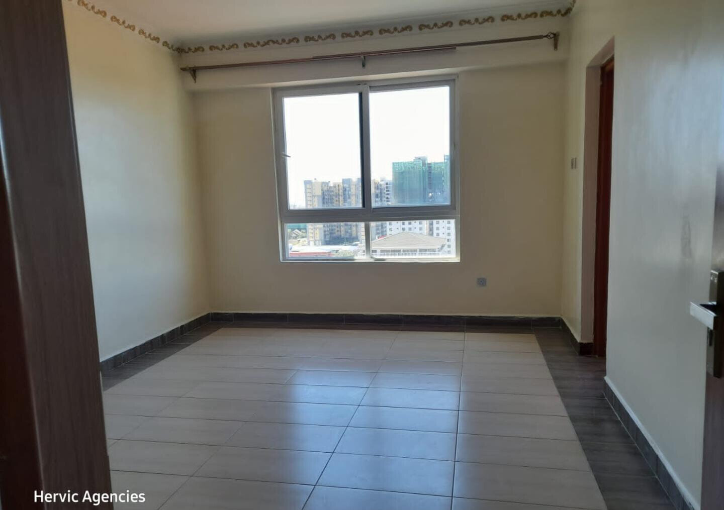 3 En-Suite Bedrooms with Pool & Jacuzzi - Kilimani