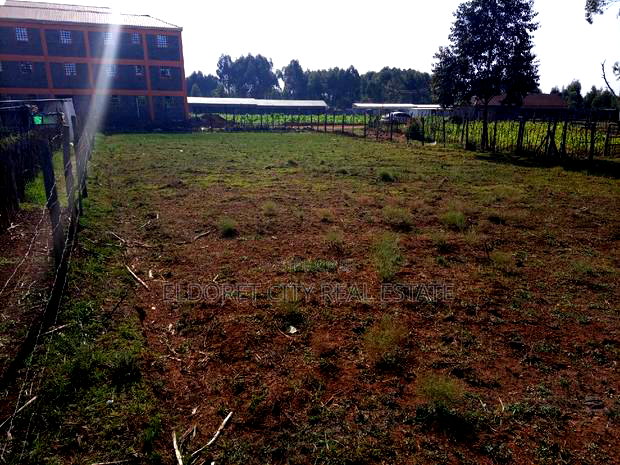 1/4 Plot on Sale Kimumu With Title