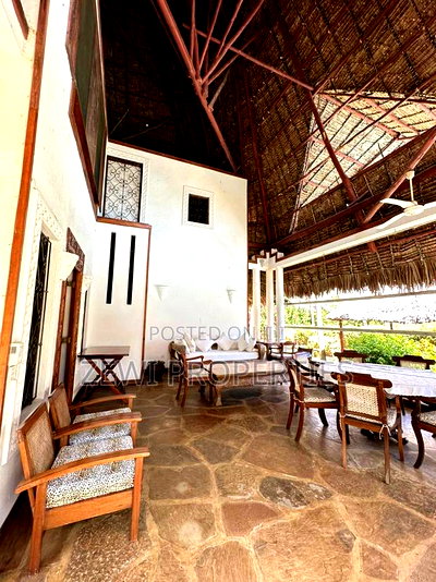 Furnished 3bdrm Villa in Casuarina Drive, for sale - Image 4