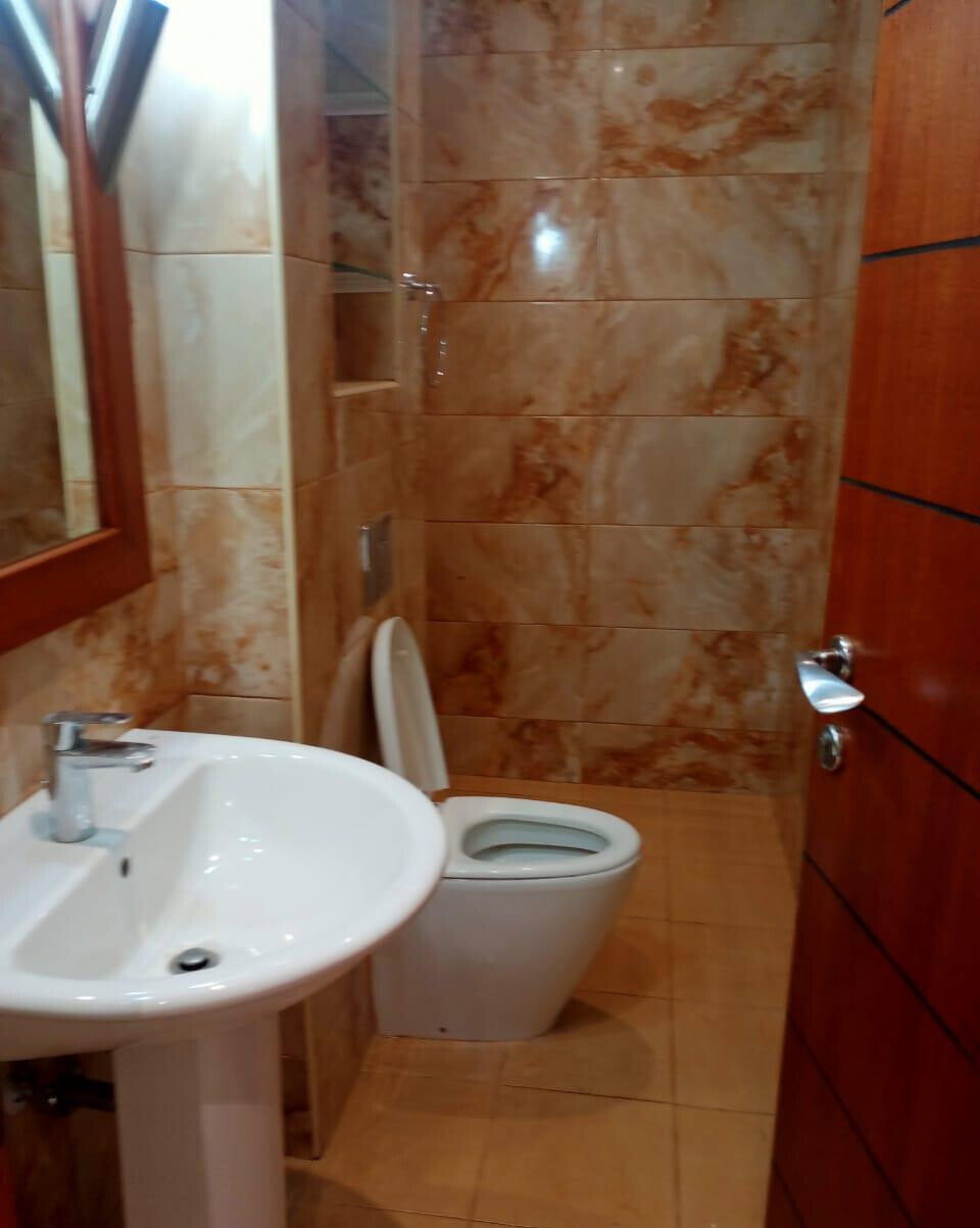4BR Townhouse with Fireplace & Generator - Lavington