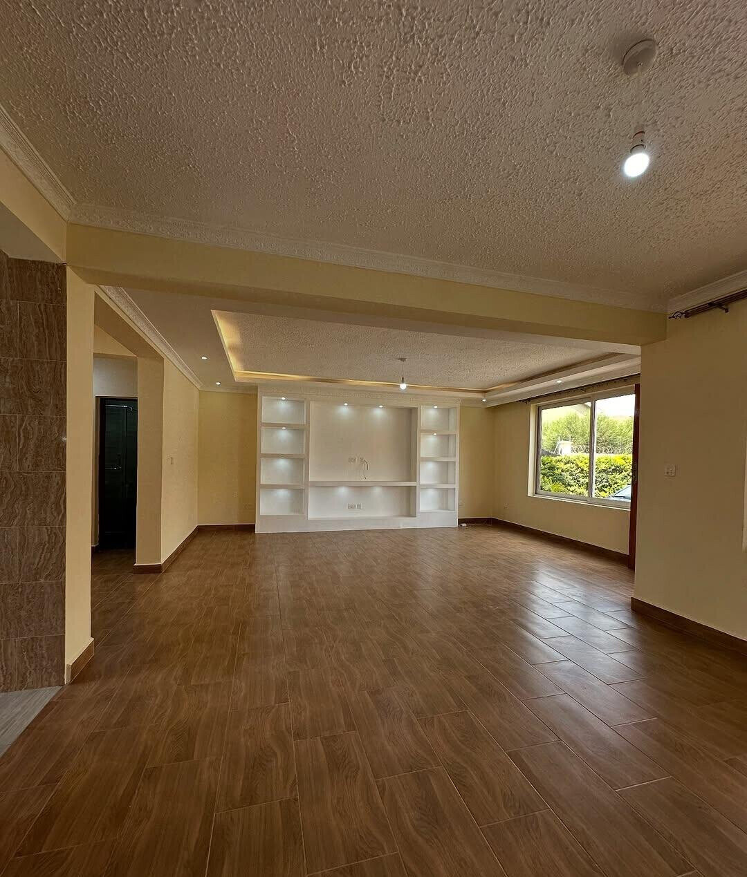 4BR Rooftop Terrace Townhouse with Walk-in Closet - Syokimau