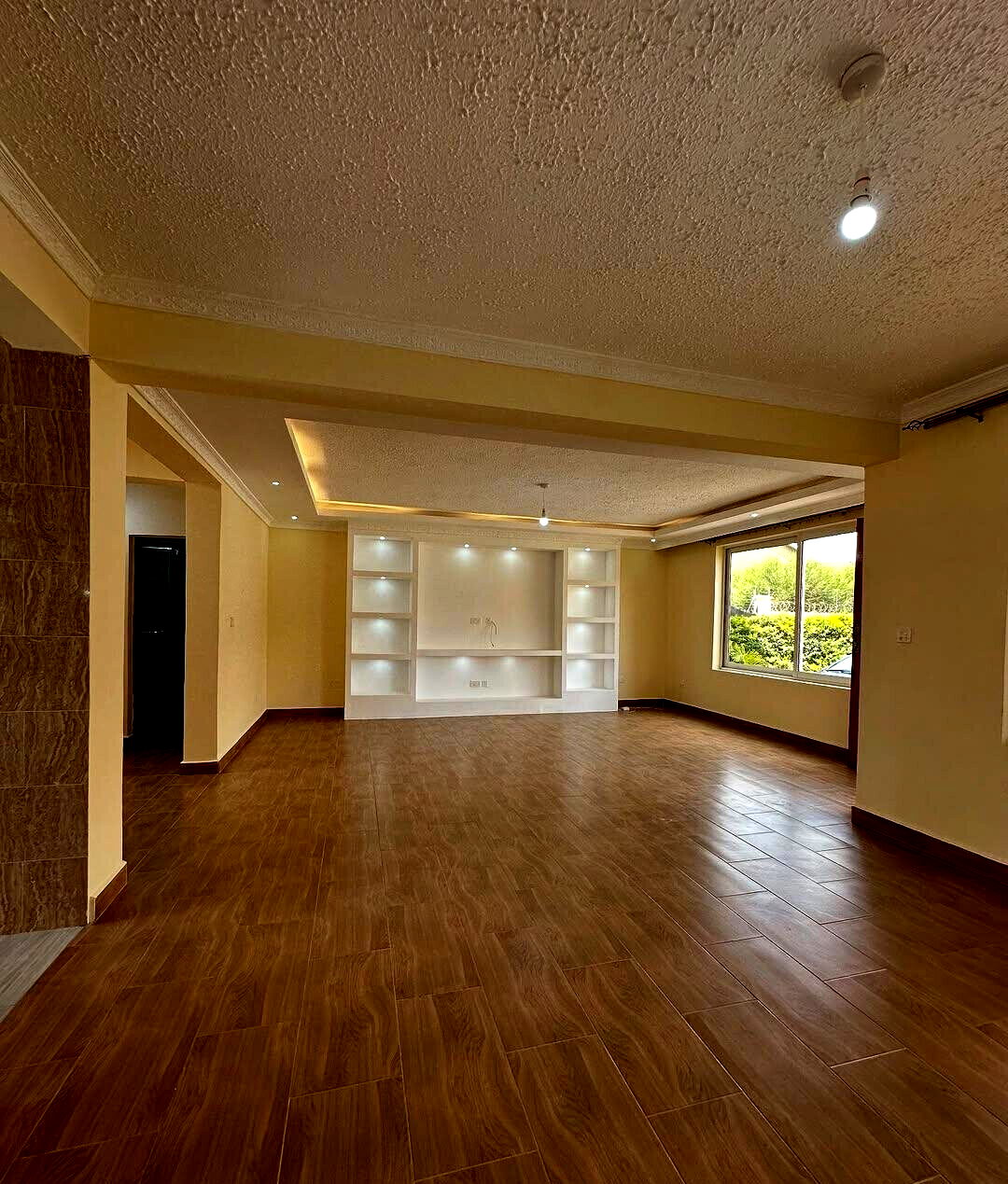 4BR Rooftop Terrace Townhouse with Walk-in Closet - Syokimau