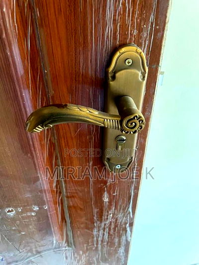 3bdrm Bungalow in Malaba, Witethie for sale - Image 2