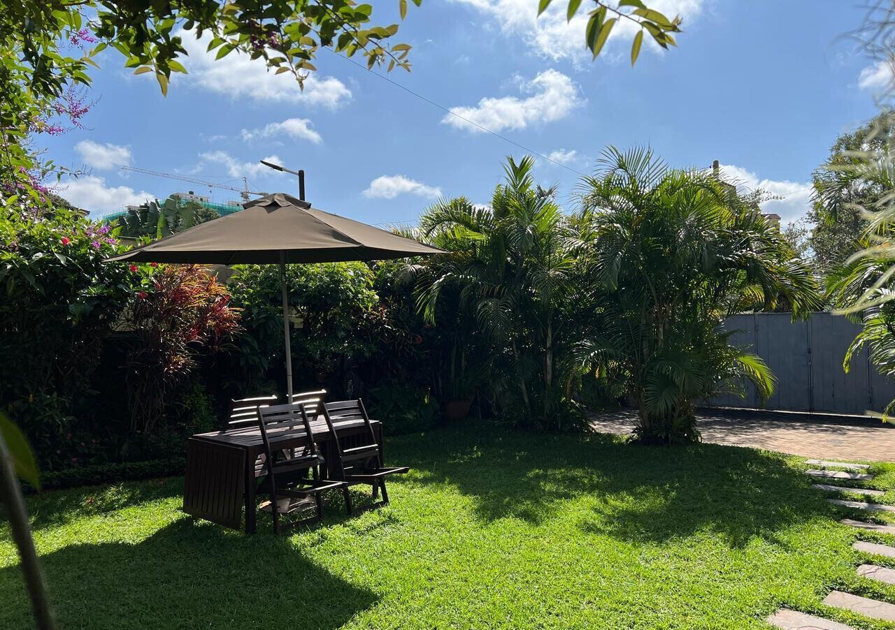 5BR Villa with Mature Garden & Freehold Title - Kilimani