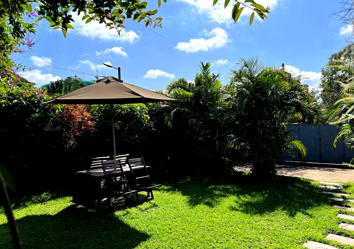 5BR Villa with Mature Garden & Freehold Title - Kilimani