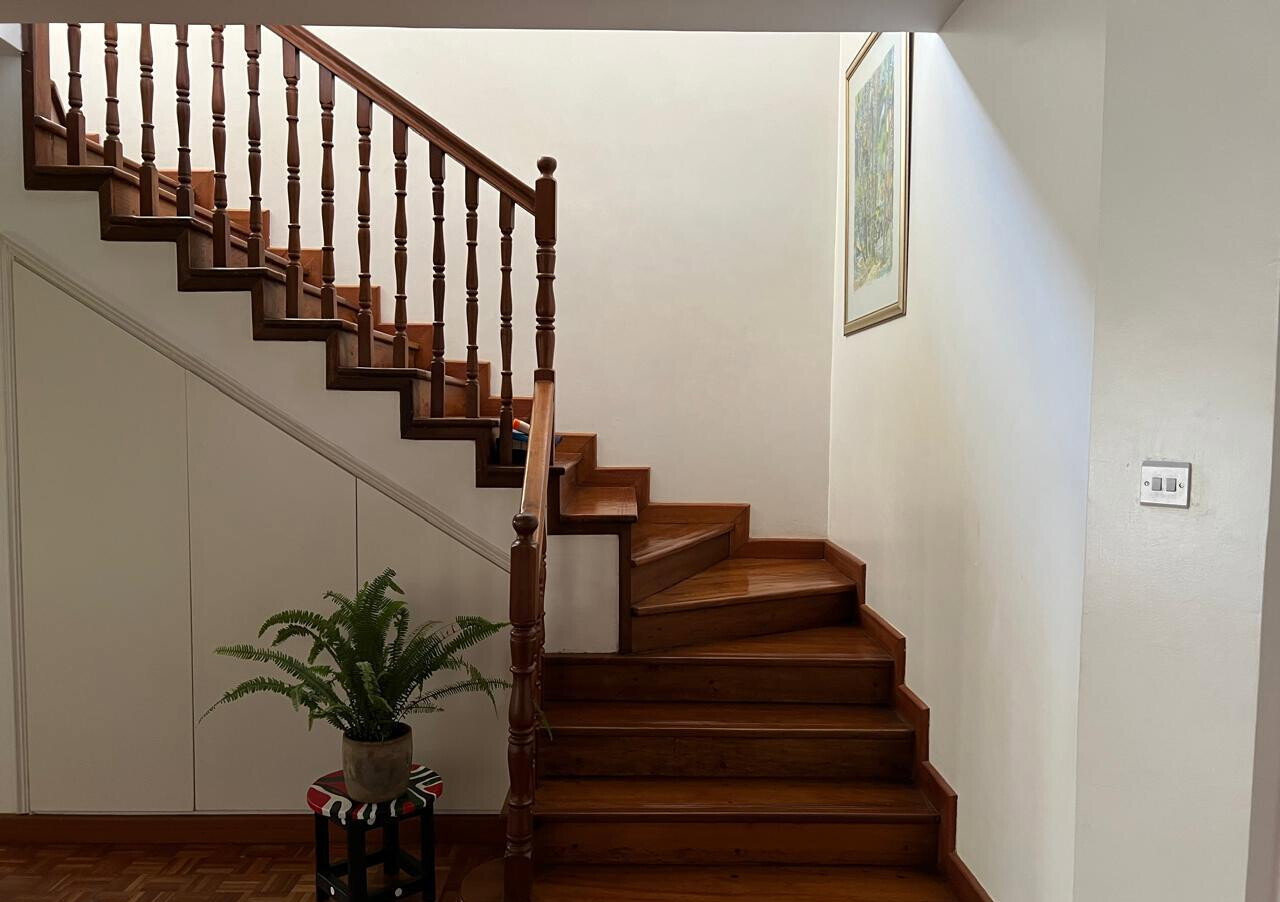 5BR Villa with Mature Garden & Freehold Title - Kilimani