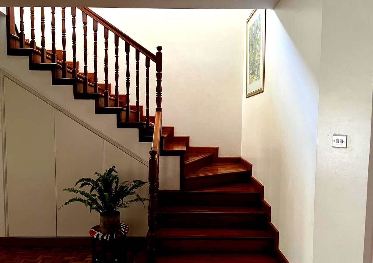 5BR Villa with Mature Garden & Freehold Title - Kilimani