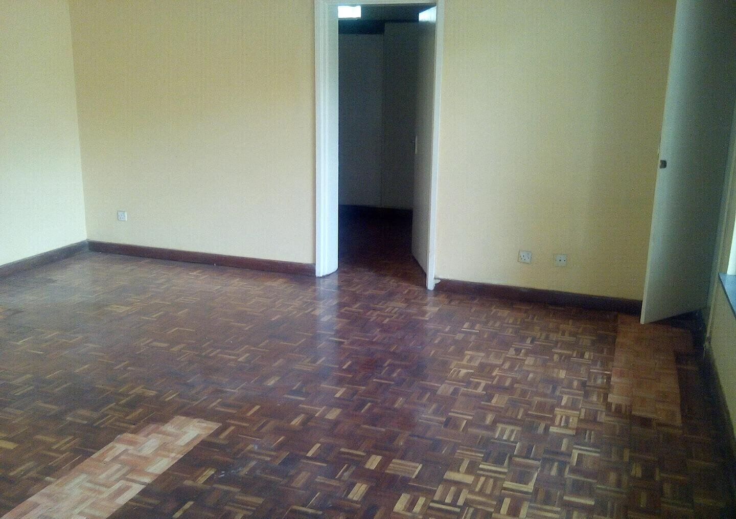 5BR Garden Home with Parking