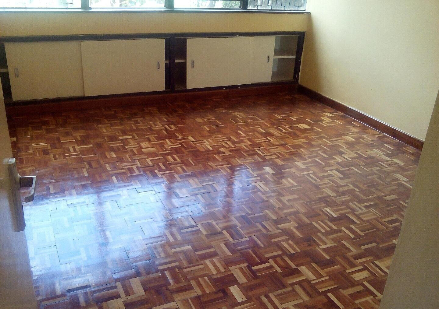5BR Garden Home with Parking