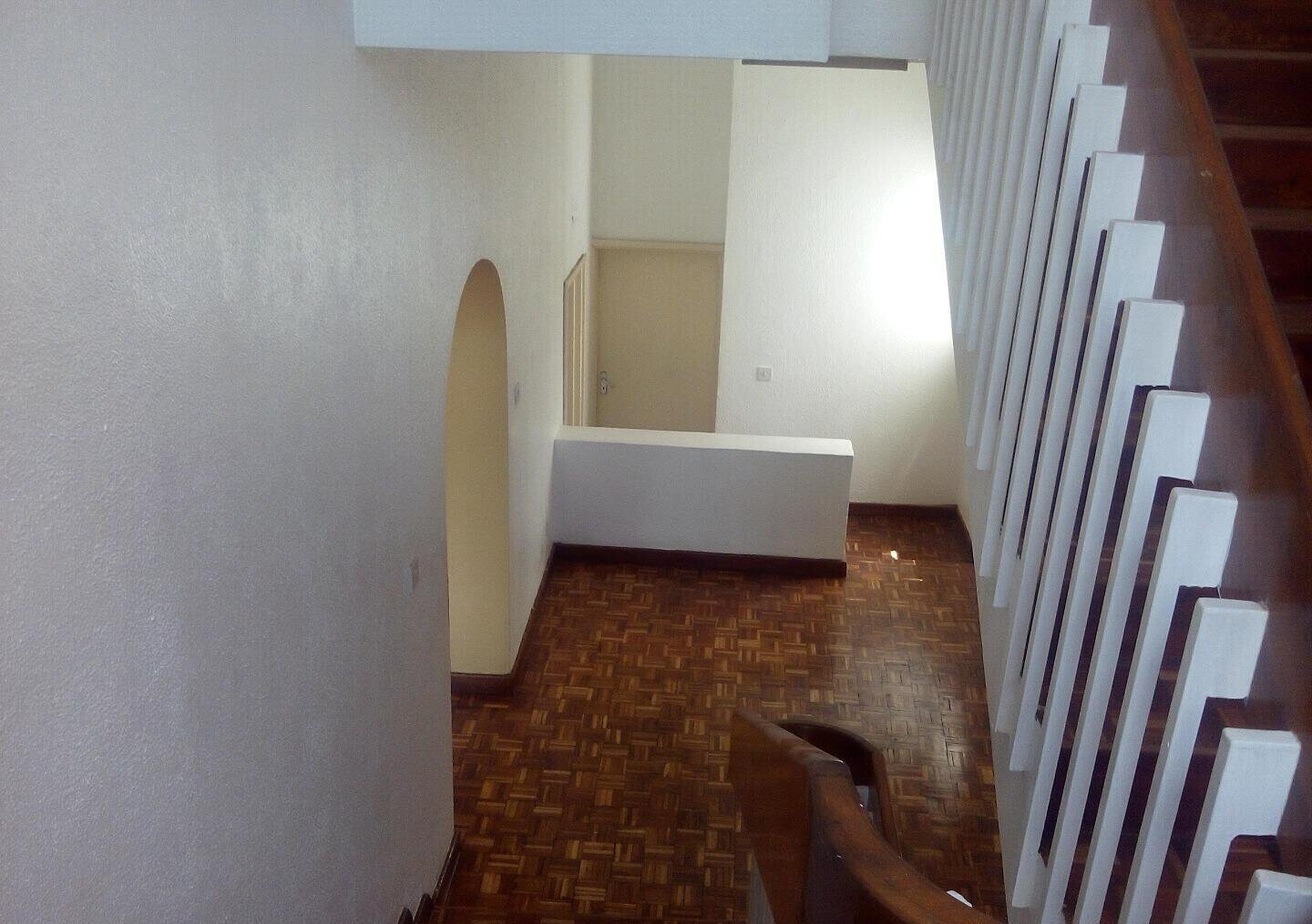 5BR Garden Home with Parking