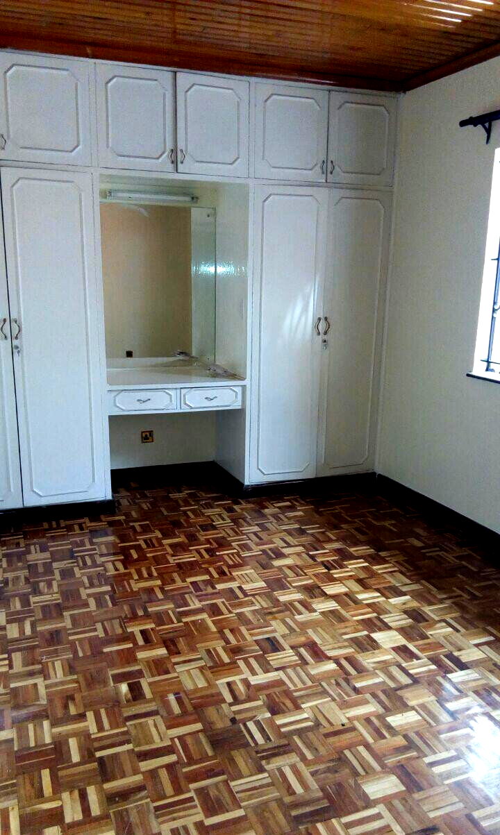 4BR Maisonette with DSQ & Private Compound - Westlands