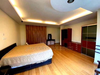 5bdrm House in Kyuna Estate for rent - Image 13