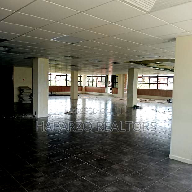 To Let: Office Space Along Lantana Road