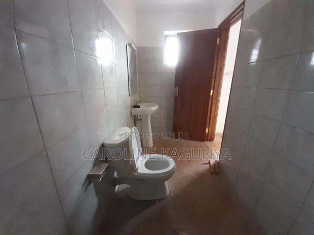 3bdrm Mansion in Mugutha, Kimbo for rent