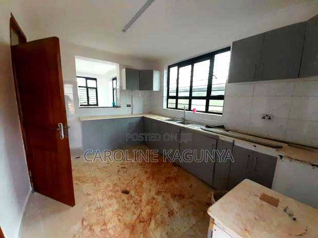 3bdrm Mansion in Mugutha, Kimbo for rent