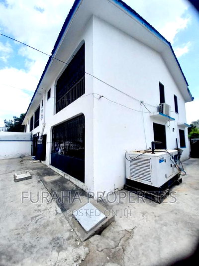 4bdrm Maisonette in Tudor for sale - Image 2