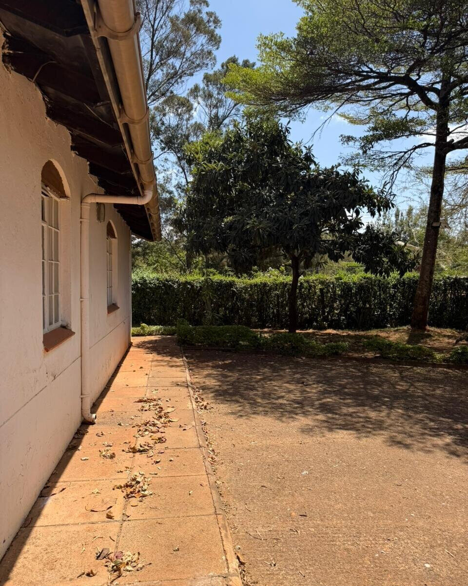 0.44-Acre Townhouse with Private Garden - Loresho