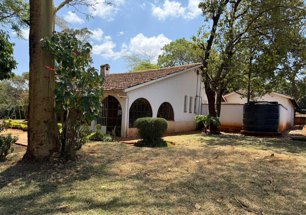 0.44-Acre Townhouse with Private Garden - Loresho