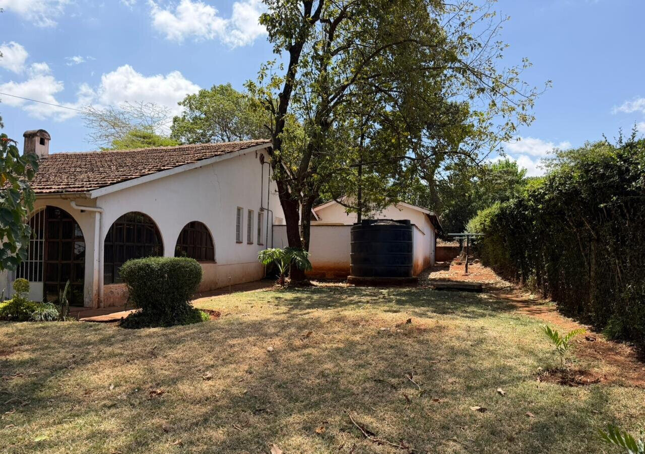 0.44-Acre Townhouse with Private Garden - Loresho
