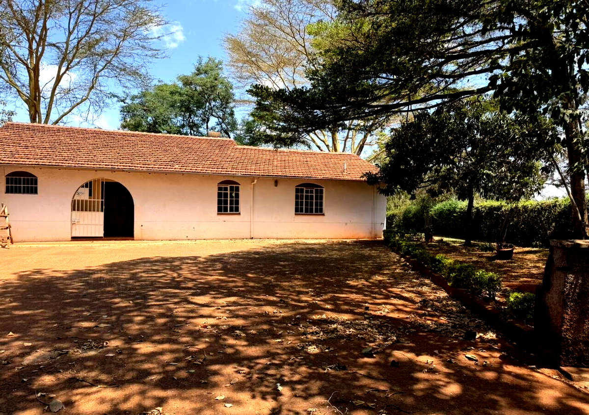 0.44-Acre Townhouse with Private Garden - Loresho