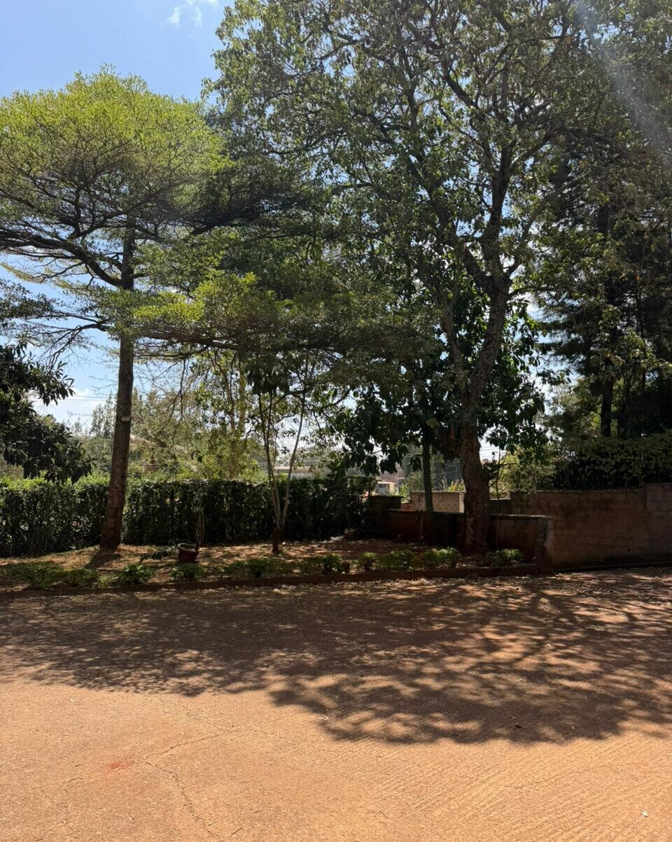 0.44-Acre Townhouse with Private Garden - Loresho