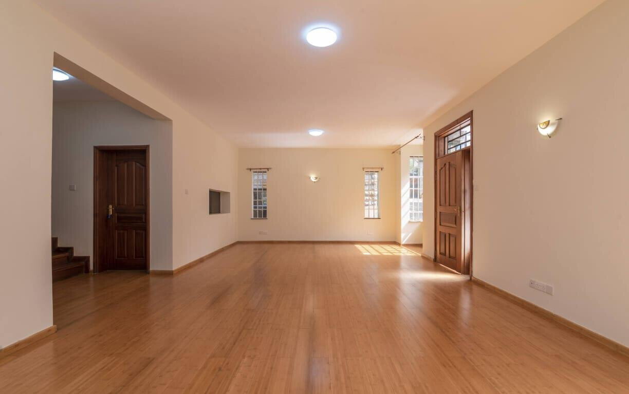 Executive 5BR Townhouse with DSQ & Generator - Kileleshwa