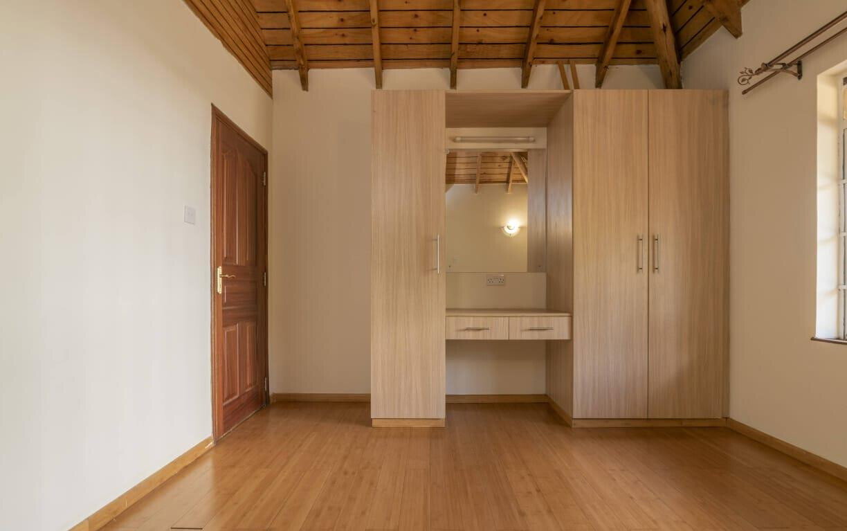 Executive 5BR Townhouse with DSQ & Generator - Kileleshwa