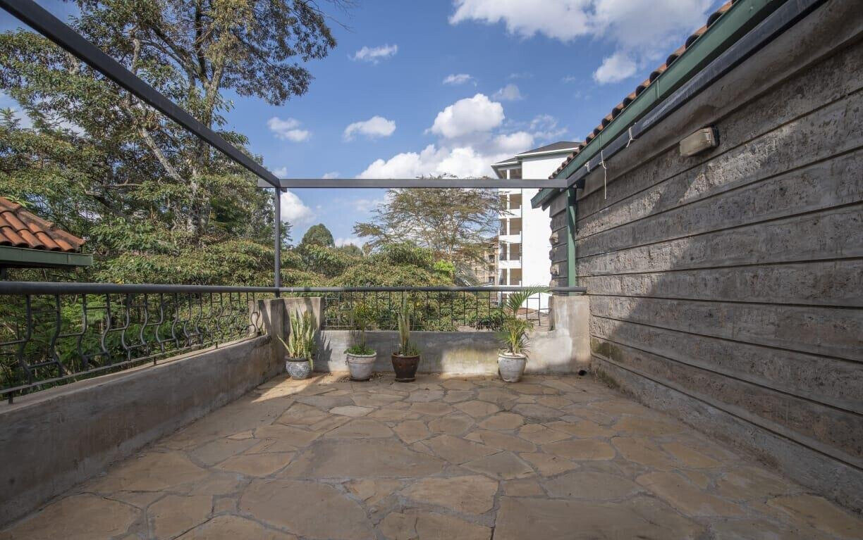 Executive 5BR Townhouse with DSQ & Generator - Kileleshwa