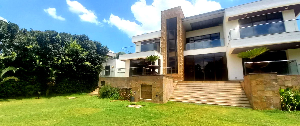 5-Ensuite Villa with Pool & 24-Hour Security – Karen